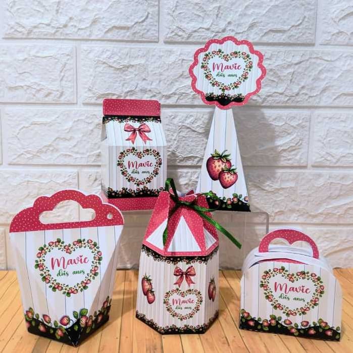 Kit Personalizados para festas de aniversário, lembrancinhas - MORANGO - MORANGUINHO - PEGUE E MONTE