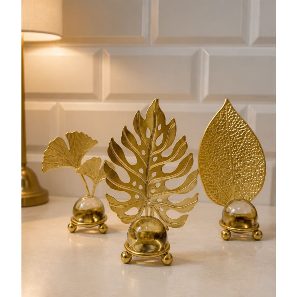Folha Dourado com Esfera Decorativa 10cm em Metal Decoração