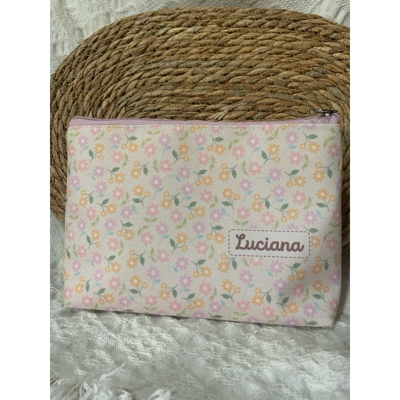 necessaire trapézio personalizada com nome e tema que desejar