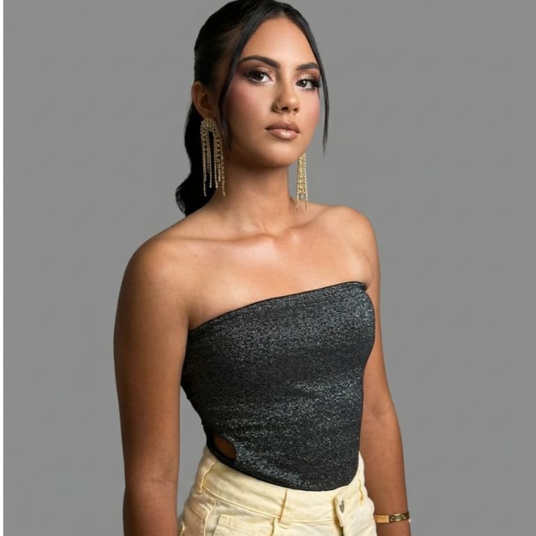 Body Tomara que Caia Lurex Do 10 Ao 16 Moda Decote Lateral Para Arrasar Nesse Verão Preto Brilhoso.