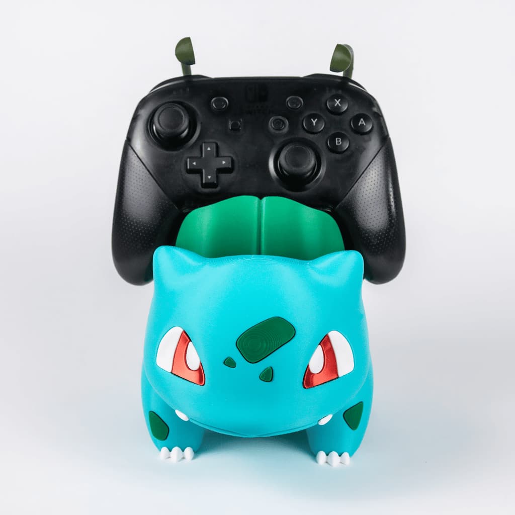 Suporte para Controle Pokémon Bulbasaur Action Figure | PS5, PS4, Xbox e Nintendo Switch Pro Controller