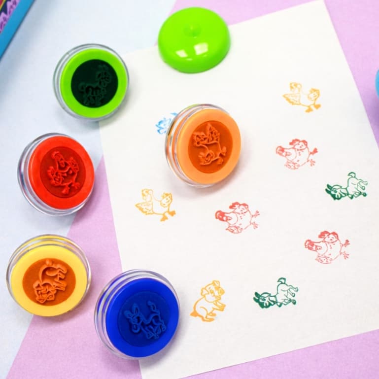 Kit Infantil Carimbos Pedagógico Fantasia e Aniversário 24 Unidades Tinta Colorida para Uso Externo