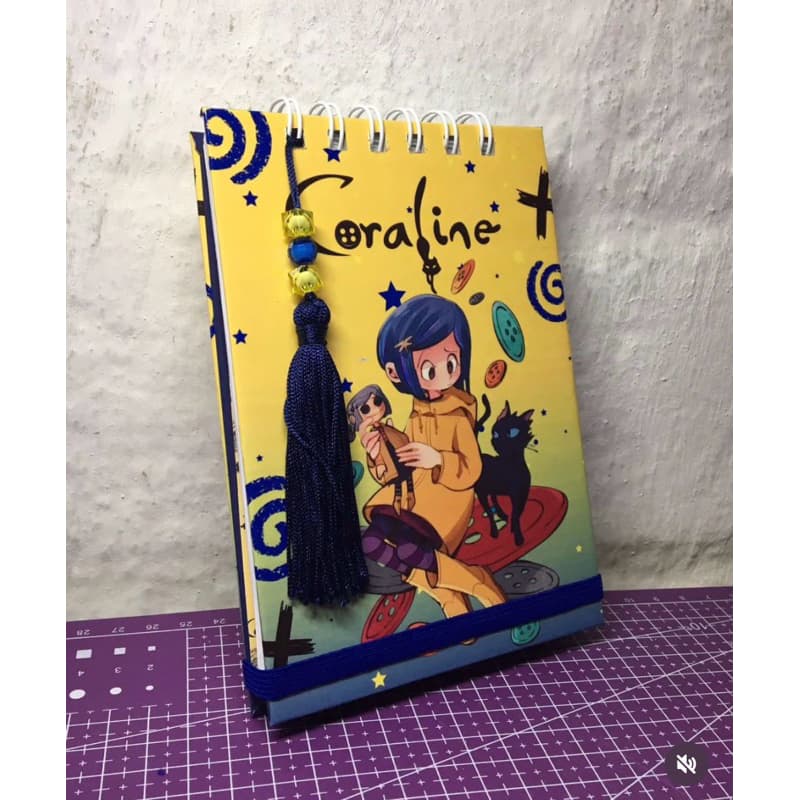 Bloco de Notas A6 Coraline | Caderno de Anotações Geek | Papelaria Criativa | Bloco de notas GEEK