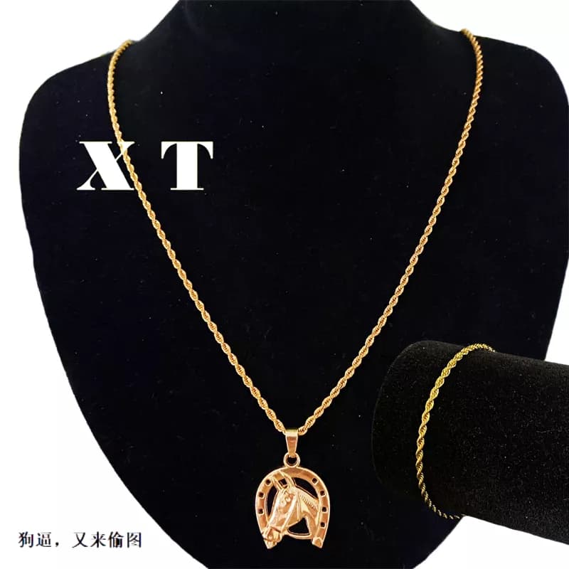 Conjunto Corrente+pulseira Masculina Aço Inoxidável Banhada a Ouro / Colar Feminino + Pingente ferradura Cabeça de Cavalo