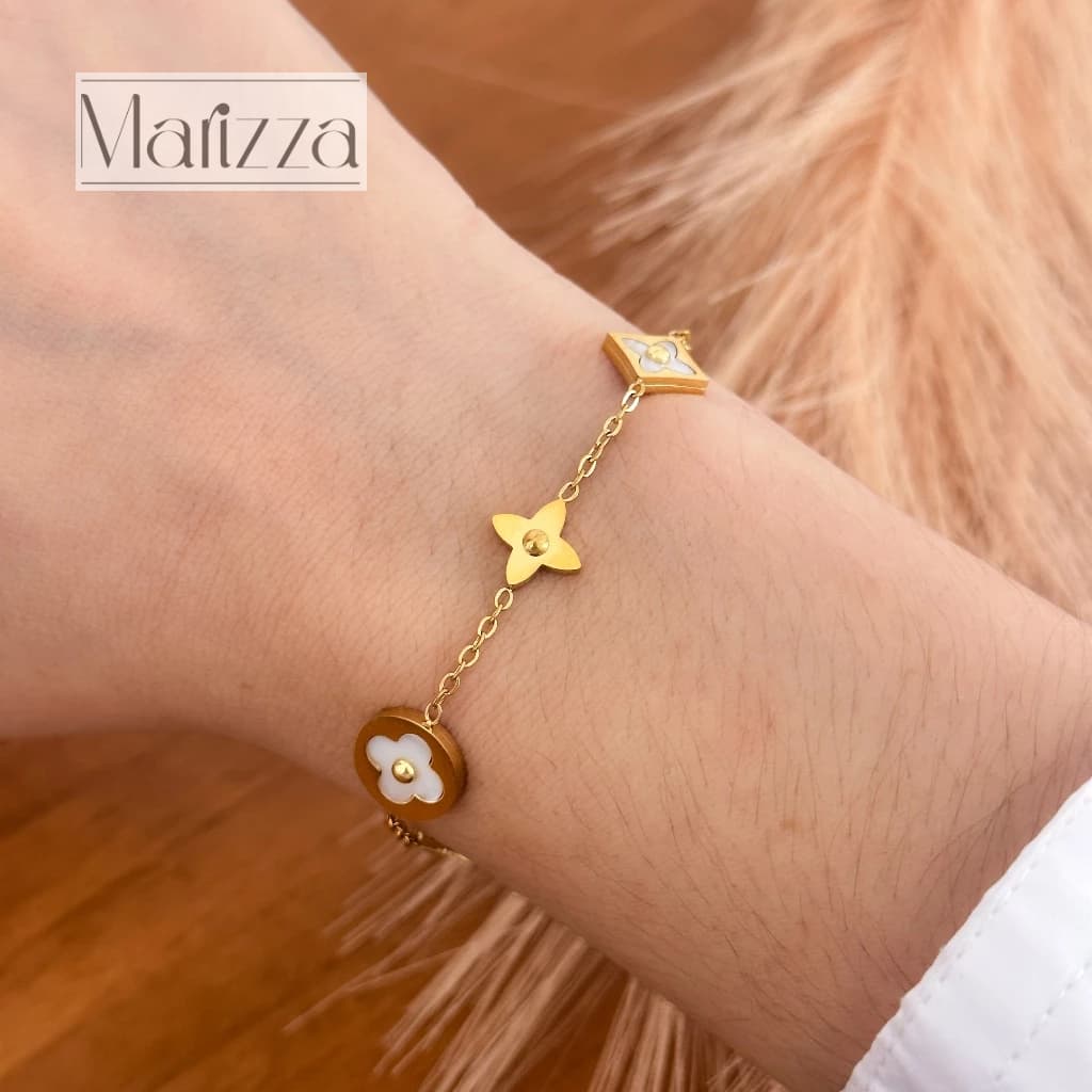 Pulseira e Colar inspiração Trevo Madrepérola Aço Inox Cor dourado ou Prateado