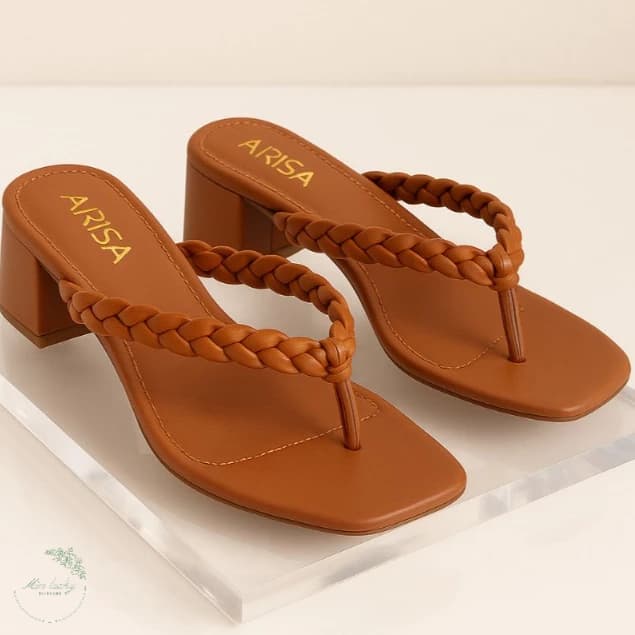 Tamanco Feminino Salto Bloco Saltinho de Dedo Baixo Detalhe em Trança Moda e Conforto.