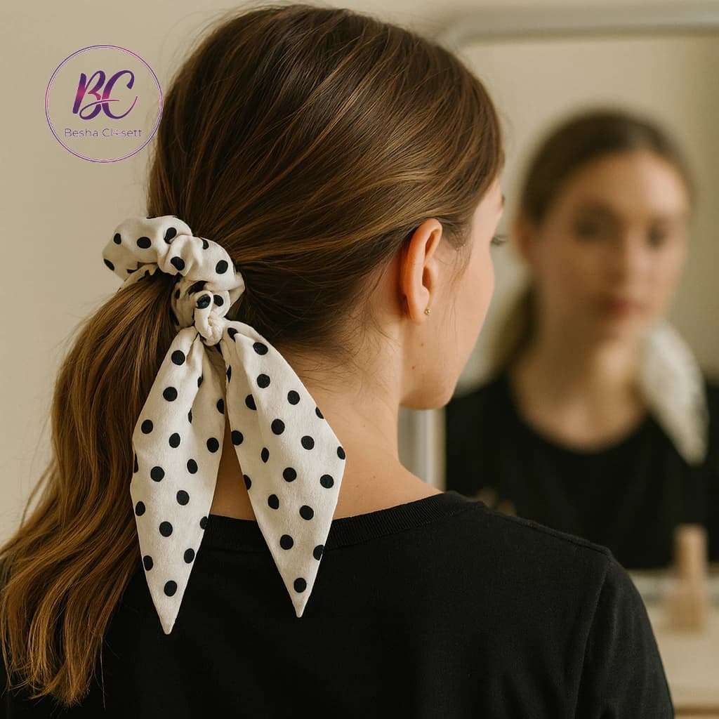 Scrunchie com Lenço em Poliéster • Acessório de Cabelo • Estampa Variada • Prático e Estiloso