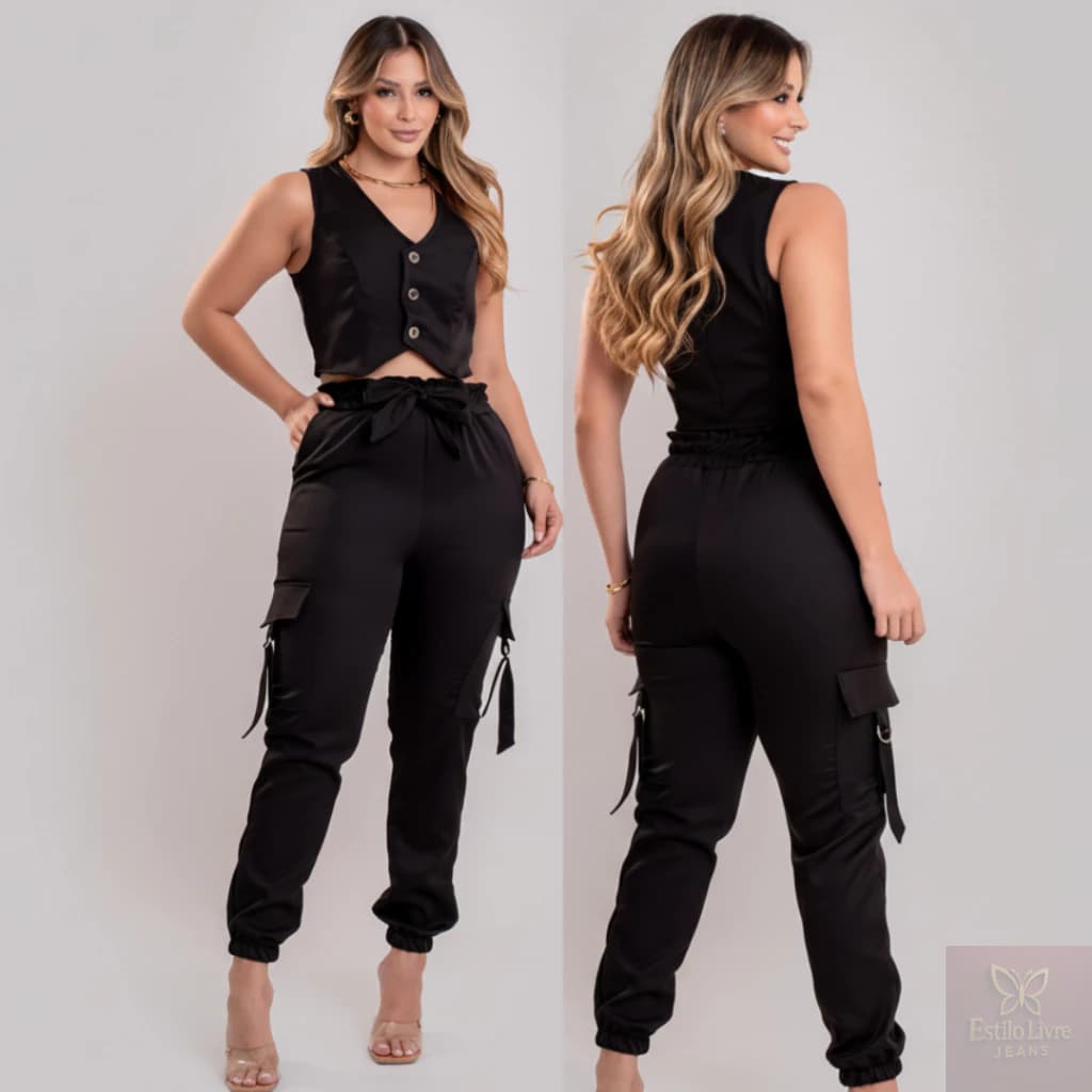 Conjunto de Alfaiataria Preto Cropped Colete com Botão e Calça Cargo Bolsos Laterais Estilo Livre