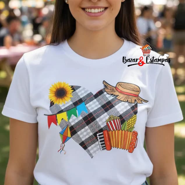 Camiseta Arraíá Coração de Xadrez Preto e Branco Festa Junina São João Camisa Quadrilha Unissex