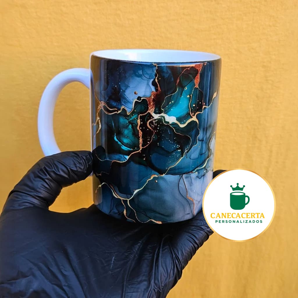 Caneca Marmorizada Azul E Dourado Abstrata Fluida Porcelana Presente Elegante Luxo Xicara 325ml