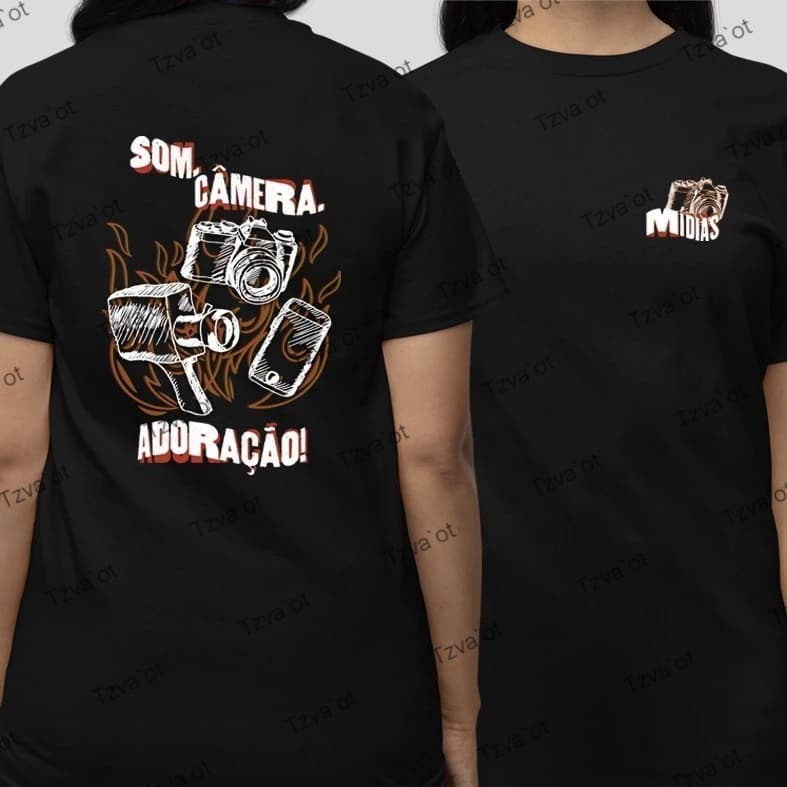 Camiseta Feminina Mídias Igreja - T-Shirt Equipe de Mídia Estampa 'Som, Câmera, Adoração'