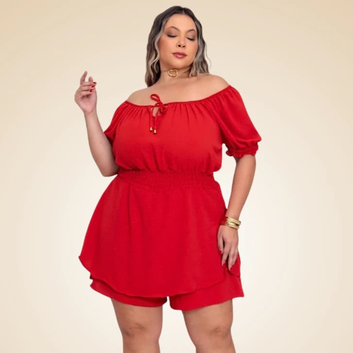 Macaquinho Feminino Plus Size Short Saia Babados Ciganinha - Ombro a Ombro Soltinho Tecido Duna