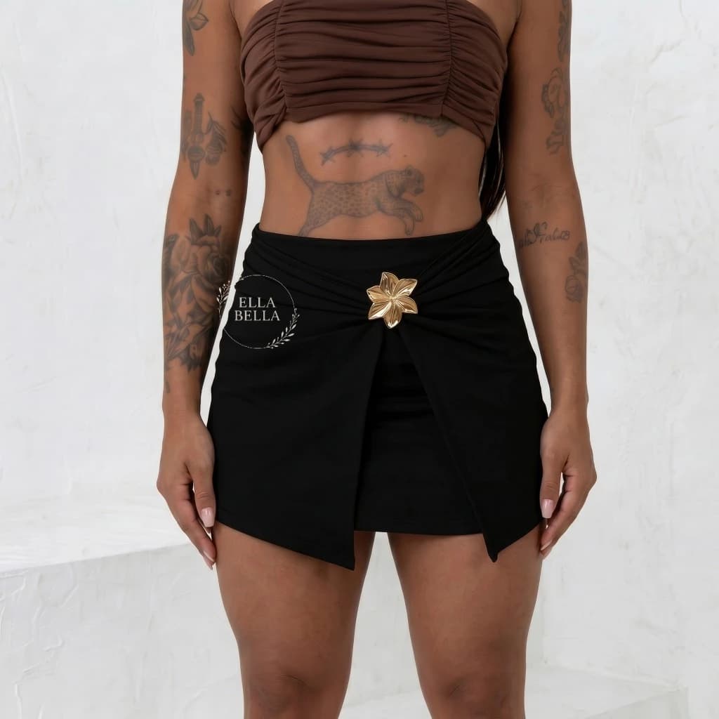 Short Saia com Fivela Flor Feminino Modela a Silhueta Não Marca Confortável Lançamento Inverno Sofisticado Neoprene