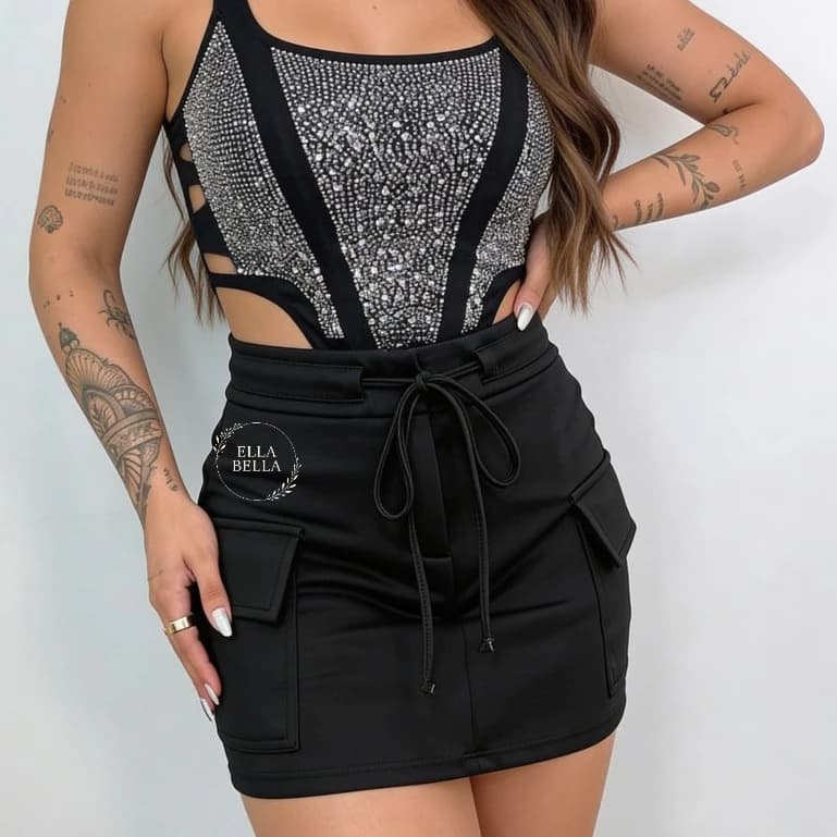 Short Saia Cargo Feminino Bolso Lateral Premium Moda Gringa Cordinha Frontal Cintura Alta Tendencia 2026