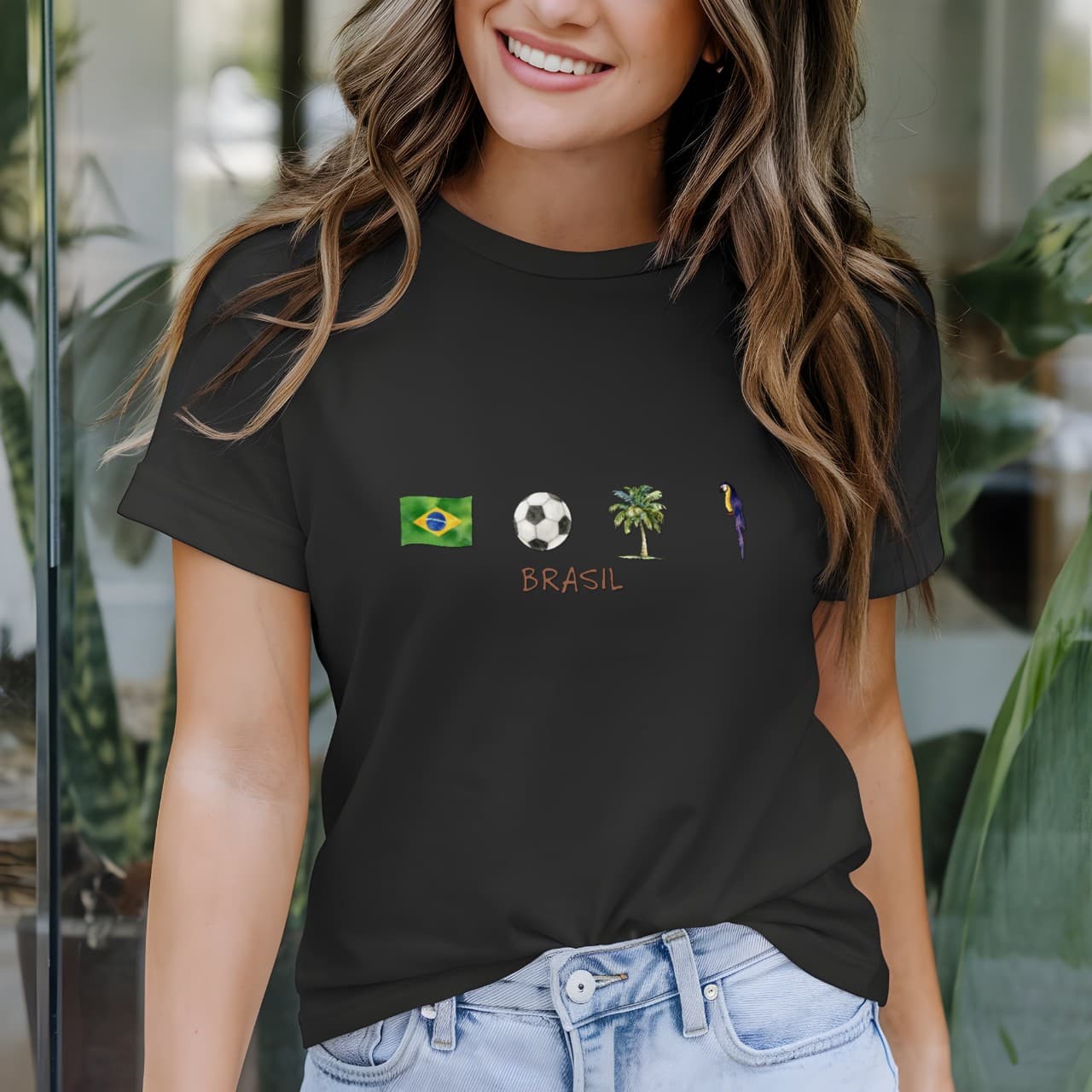 Camiseta Feminina Estampa Brasil Bandeira Futebol Coqueiro e Arara Aquarela