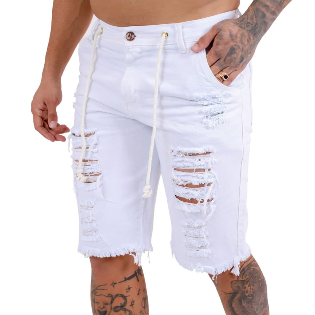 Bermuda Masculina Jeans Cor Branca Detalhe Detonado Rasgado com Bolso