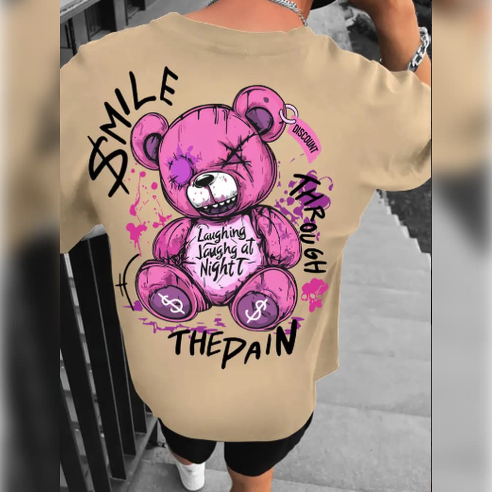Camiseta Masculina de Streetwear 'Laughing Laughing at Night' - Estampa de Urso Rosa em Desenho Animado, Camiseta Solta