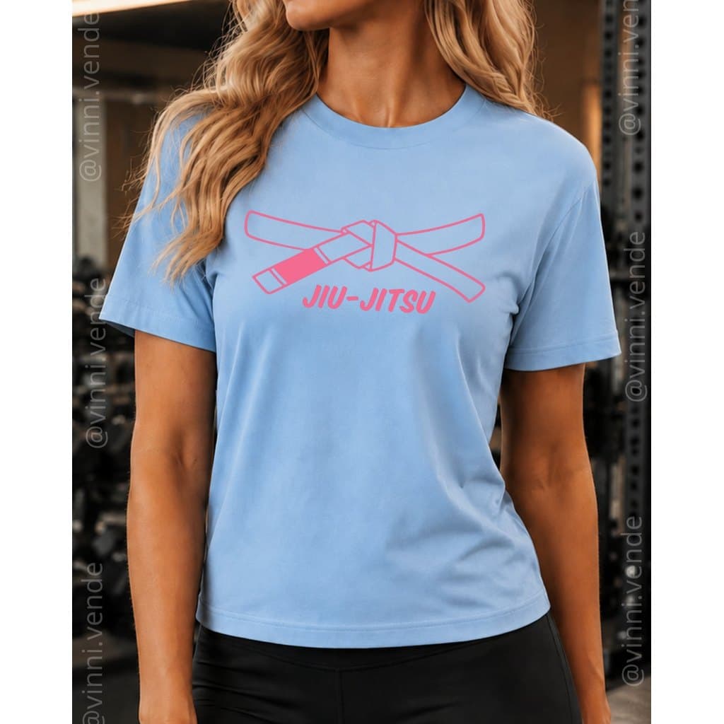 Camiseta Feminina Estampada Jiu-Jitsu com Faixas Entrelaçadas para Treino Esportivo em Algodão