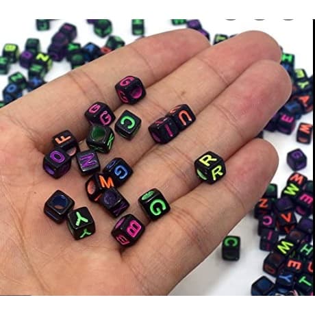 Miçangas quadradas pretas com letras coloridas, para chaveiros, bijuterias, enchimento resina epóxi 15g ou 30g