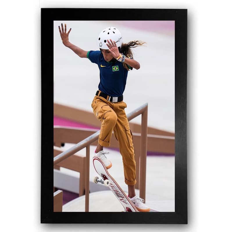 Quadro Rayssa Leal Skate 25x34 cm Moldurado A4 Decoração