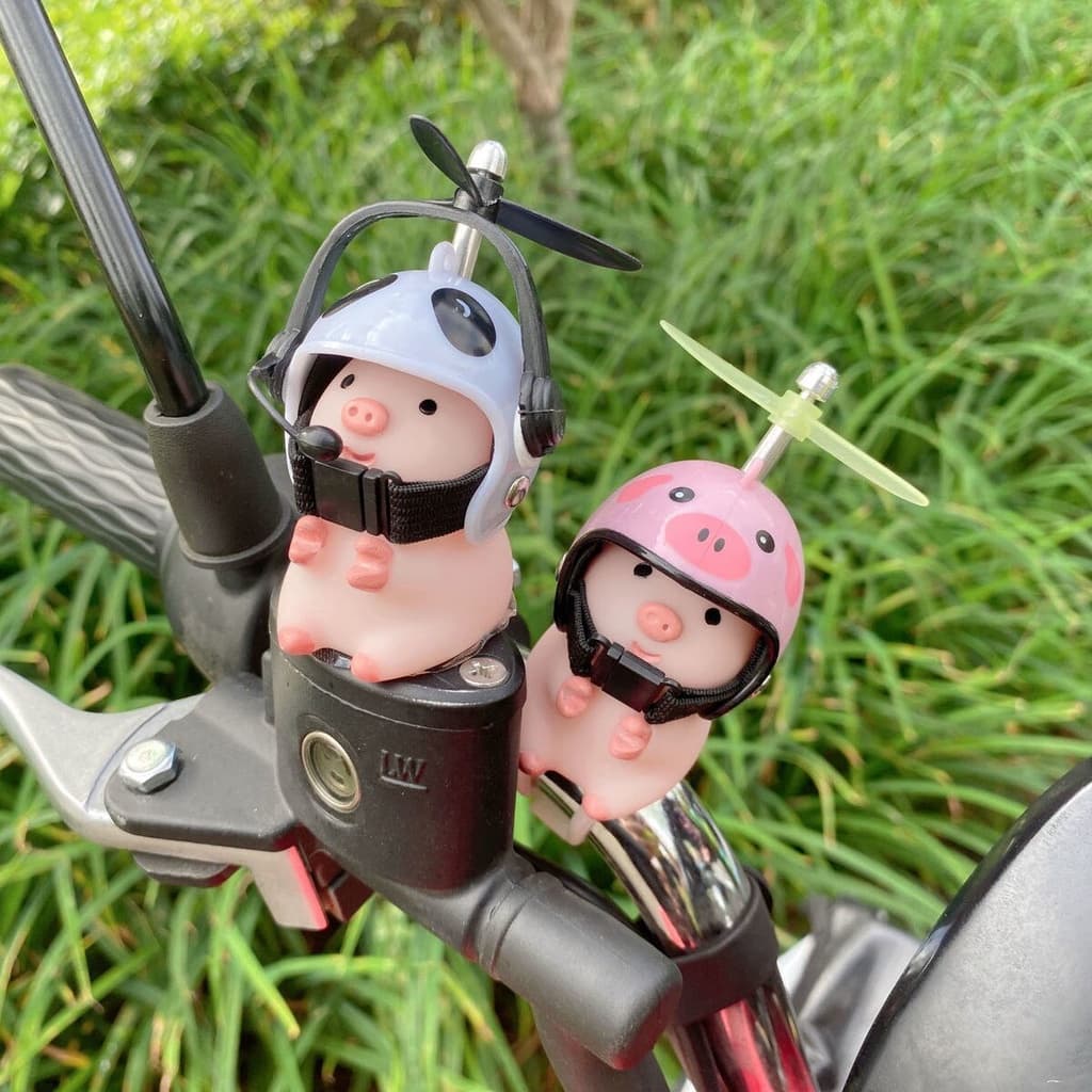 Motocicleta Porquinho Rosa Bonitinho Com Hélice De Capacete De Pato Acessórios Para Carros De Bicicleta Ciclismo