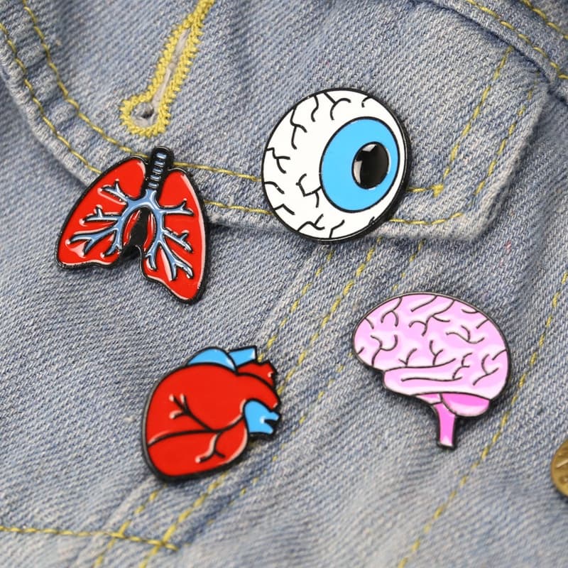 Broche Decorativo Liga Com Formato De Coração/Lichia