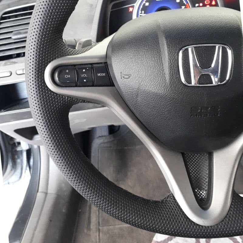 capa de volante costurada New Civic