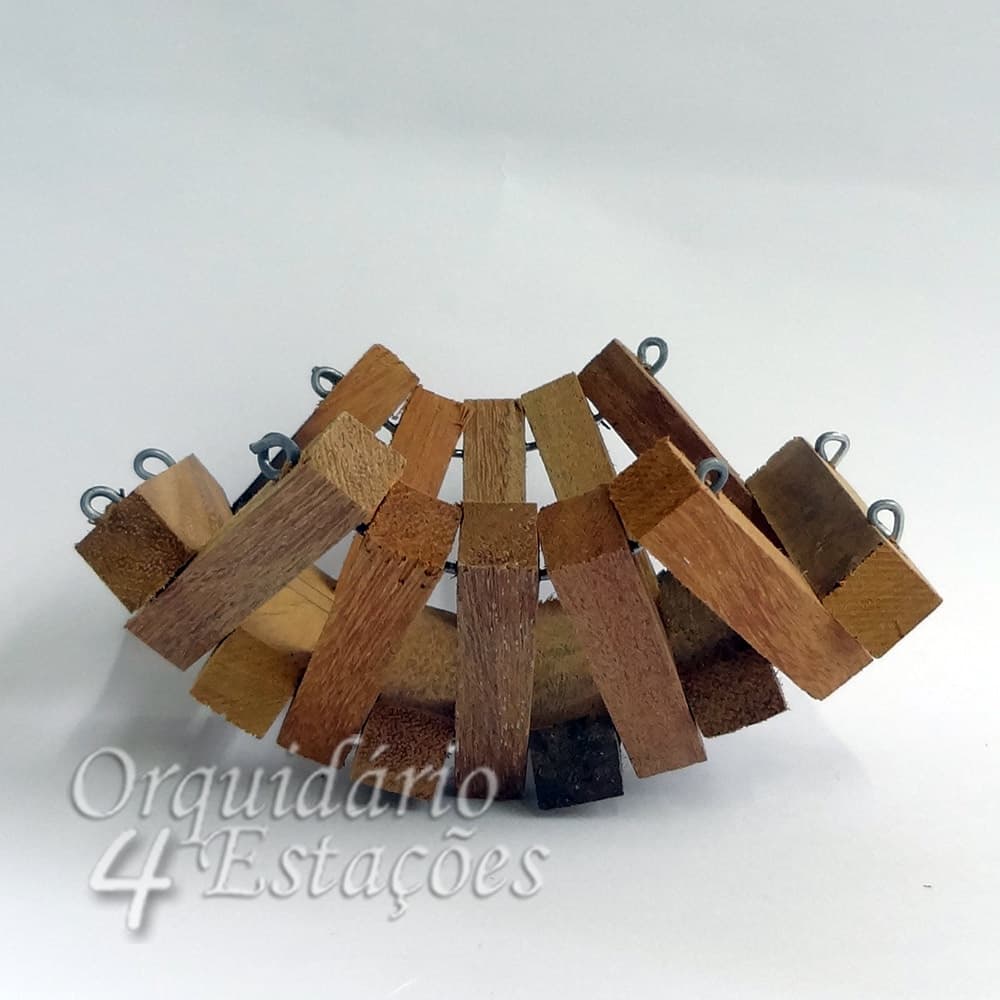 Cachepô de Madeira Rústico -  Modelo Casco nº 01 - Tamanho: 14cm x 10cm x 7cm