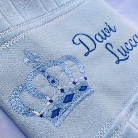 Toalha Bordada Personalizada Coroa Príncipe com Nome