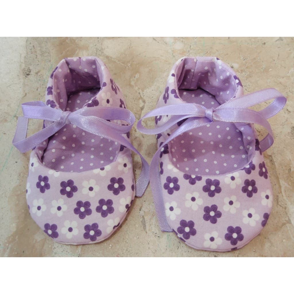 Sapatinho de Bebê Tecido Lilas Sapatilha Bailarina