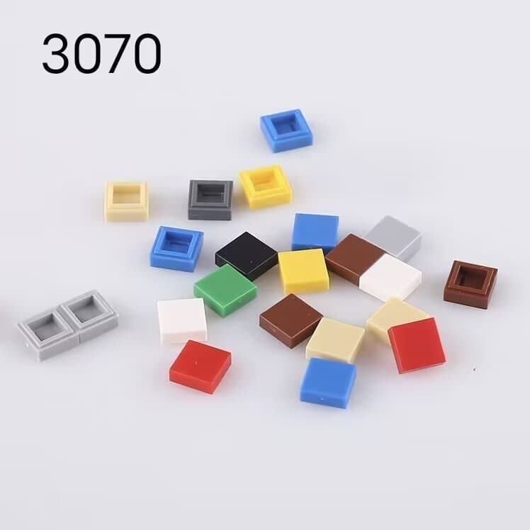 Blocos de construção de partículas pequenas MOC compatíveis com 3070 peças sobressalentes placa de luz 1x1 brinquedos de