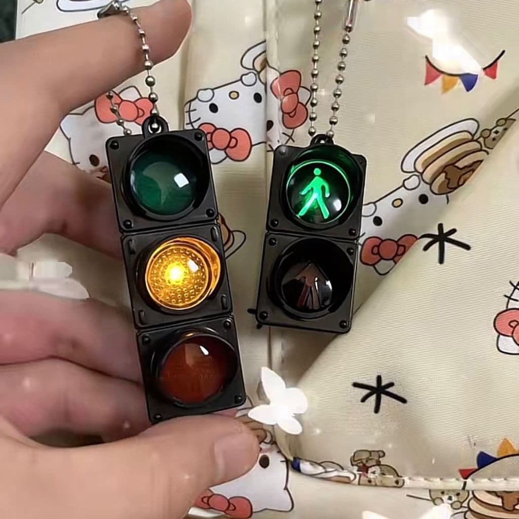 Semáforo Eletrônico Metal Chaveiro Mini Luz Pedestre LED Luminoso Mochila Pingente