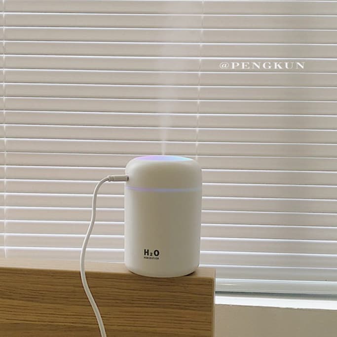 Ins estilo Mini umidificador de carro pequeno silencioso grande atomizador estudante Desktop Spray íon negativo água oxi
