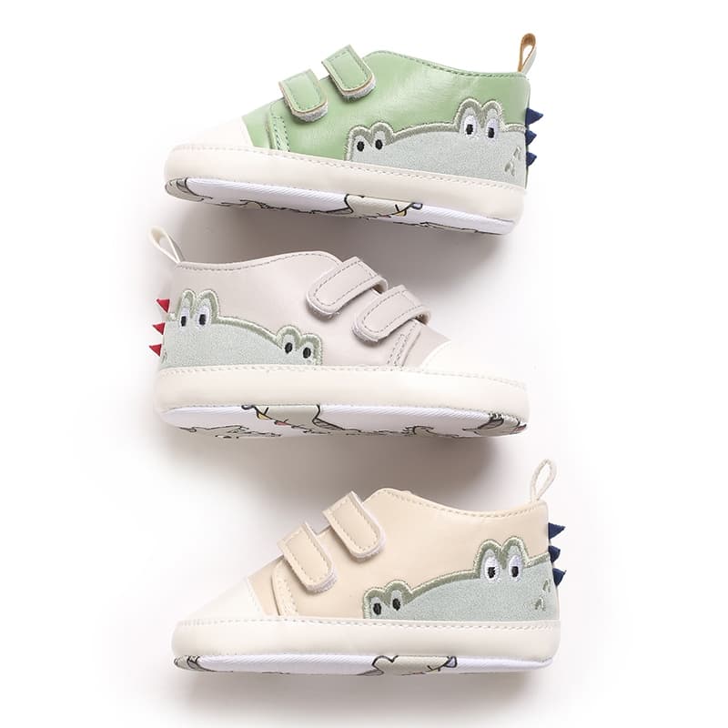 Bonito Dos Desenhos Animados 0-1 Ano De Idade Sapatos De Bebê , Primavera E Outono Plutônio Sola Macia Planos Do Esporti