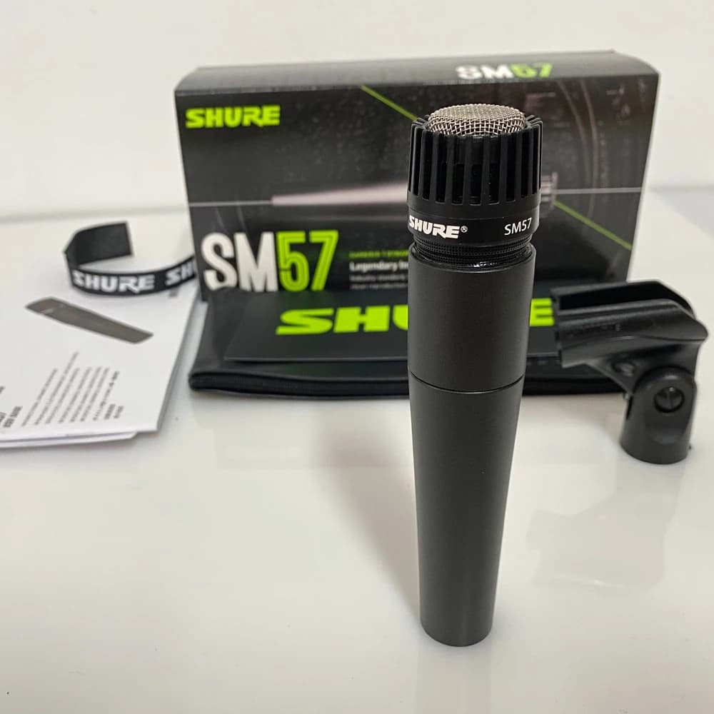 Microfone De Instrumento Dinâmico Shure SM57-LC Com Adaptador De Suporte E Maleta De Transporte SM57 SM-57