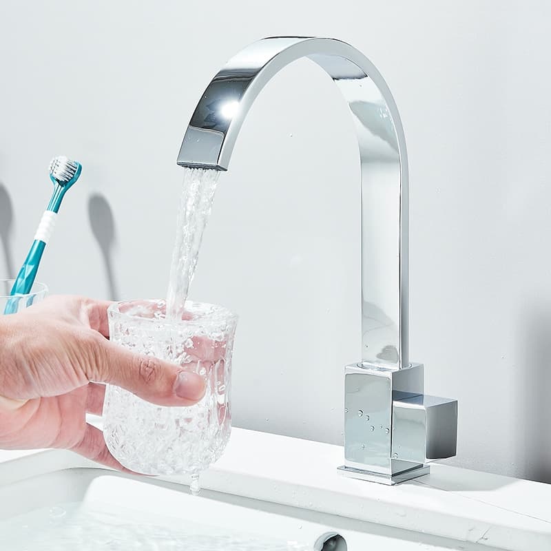 Torneira Para Banheiro Bancada Luxo Metal Bica Móvel Cromada Água Fria Única
