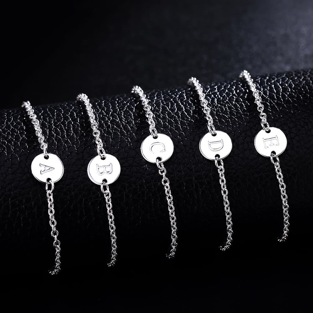Moda Prata 26 Letras Em Inglês Pendurar Tag Menina Pulseira É Adequada Para Presentes De Aniversário De Feriado