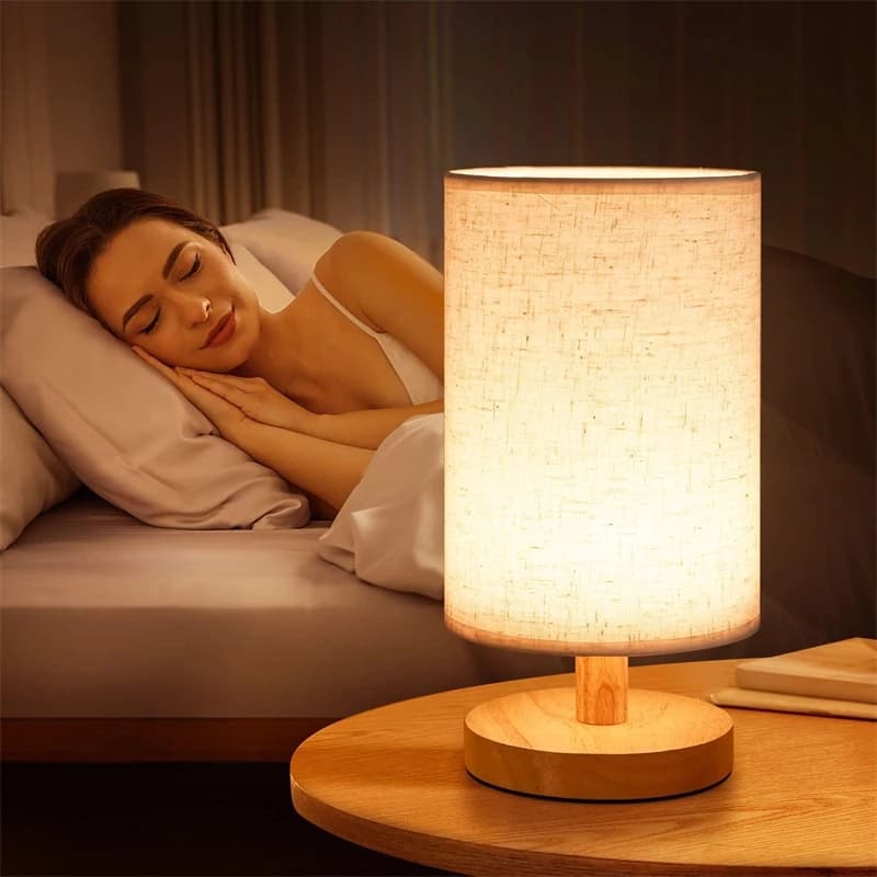Lâmpada De Mesa De Madeira Nórdica Moderna Alimentada Por USB Luz De Noite Para Iluminação Do Quarto Presente Branco Que