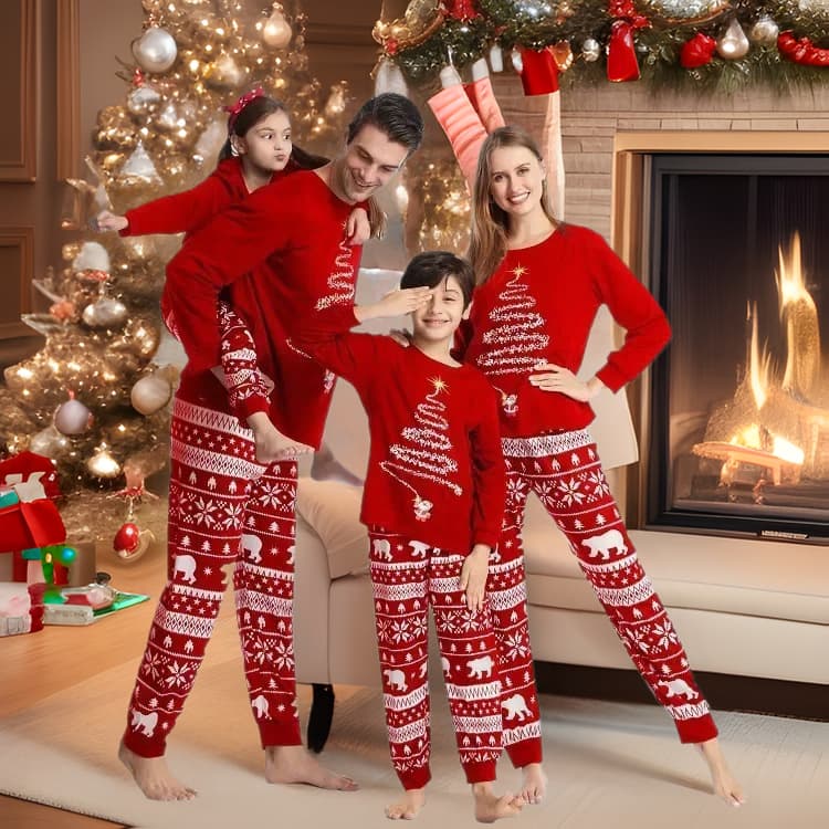 2025 Pijamas De Natal Família Combinando Manga Longa Topo + Calças Conjuntos Algodão Estrela Roupas Feliz Árvore Impress