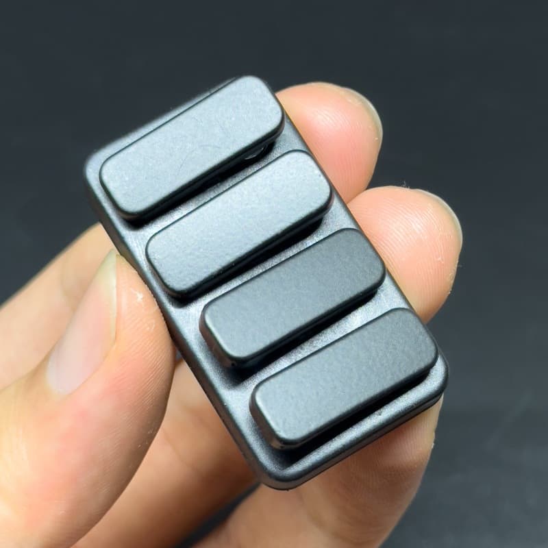 1PC Slider Magnético Metal Fidget Push Card Mini Brinquedos Sensoriais Ponta Do Dedo Giroscópio Onda Sonora Descompressã