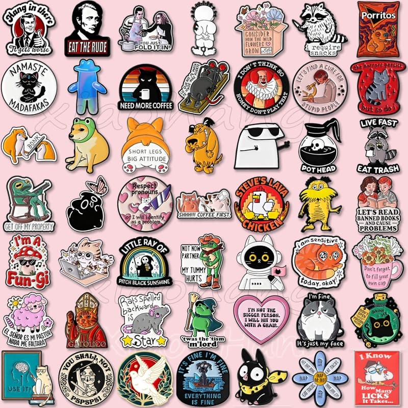Engraçado Animal Sapo Gato Cão Esmalte Pino Bonito Dos Desenhos Animados Guaxinim Broche Anime Personagem Emblemas Mochi