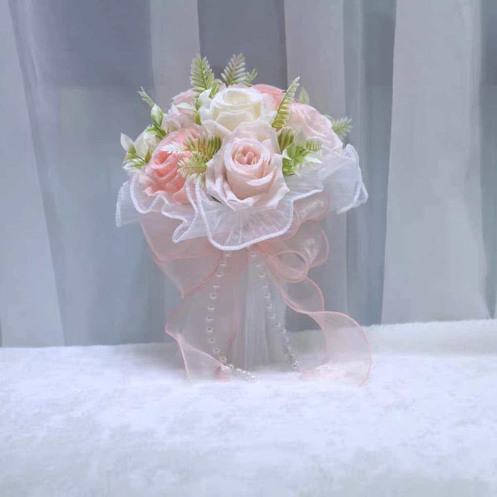 Instantâneo / Simulação de noiva de mão com flores / Bouquet de fio de pérola acabado