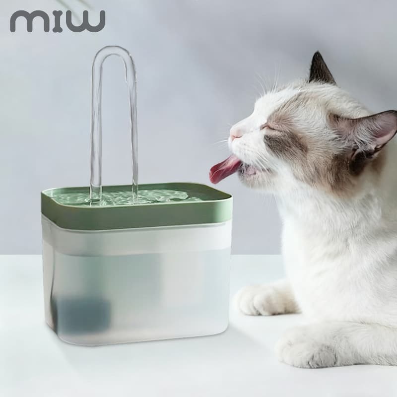 MIW Bebedouro Automático 2L para Gatos e Cachorros com Filtragem Múltipla Bomba Silenciosa Bivolt