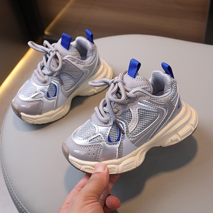 Novo Tênis infantil Sapatos infantis casuais para meninos Moda tênis de corrida para meninas Leve e macio