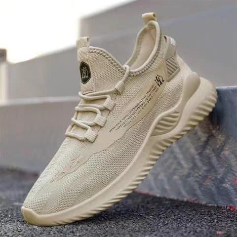 Sapatos masculinos de malha respirável marrom, sapatos casuais confortáveis e antiderrapantes e resistentes ao desgaste