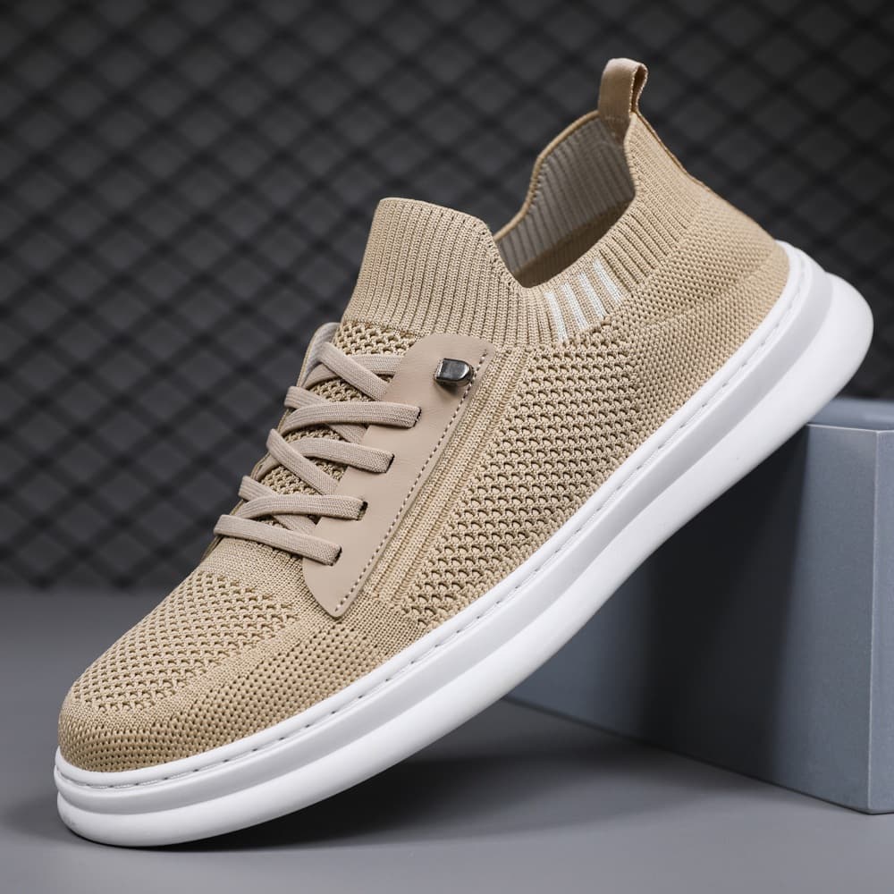 Tênis masculino marrom voando tecido malha respirável deslizamento-On moda antiderrapante sola macia sapatos casuais