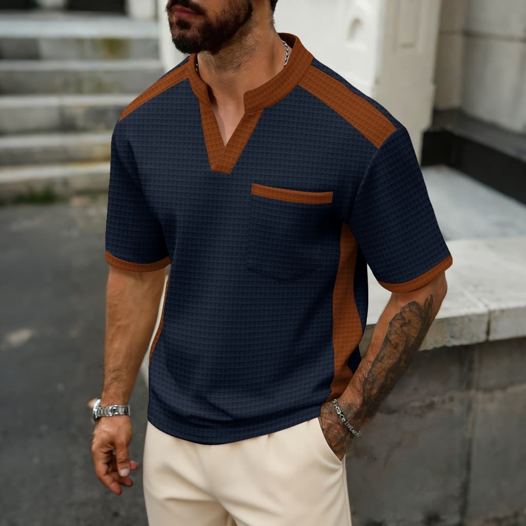 Polo masculino de manga curta Waffle de textura Premium sem botões pequeno decote em V marrom contraste cor ao ar livre
