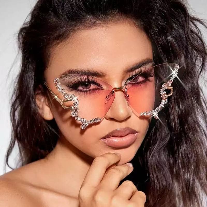 Óculos de Sol Sem Armação Formato Borboleta Cravejado Feminino Moderno Para Looks Cheios de Atitude