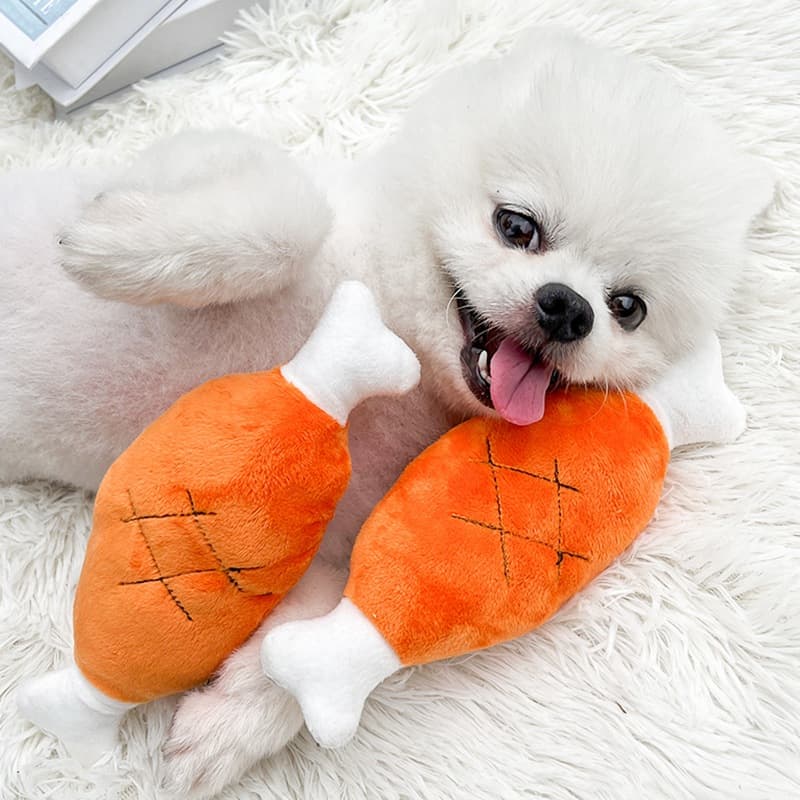 Brinquedo de Pelúcia Sonoro para Pet Formato Coxa Cenoura Mordedor Interativo Cachorro Gato