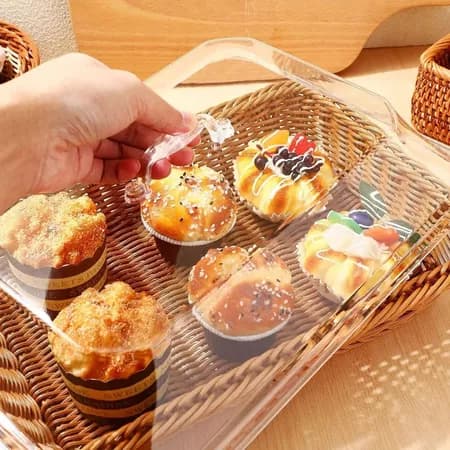 Cesto de Pão Vime Imitação com Tampa Acrílica Artesanal Fruteira Porta Pães Lanches Cozinha Decoração Rústica